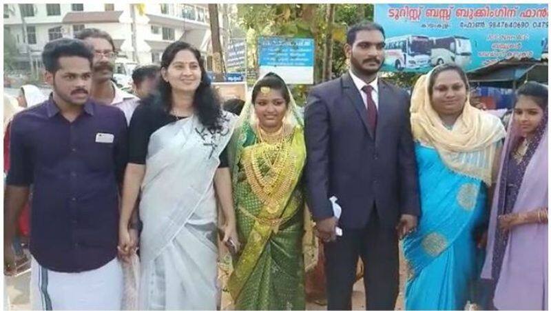 bride and groom participated in manushya maha sringala