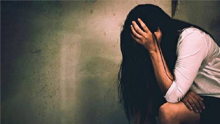 Father is in jail, 80 thousand sold under pretext of marriage and now girl sold for two lakhs ASA Father is in jail, 80 thousand sold under pretext of marriage and now girl sold for two lakhs ASA