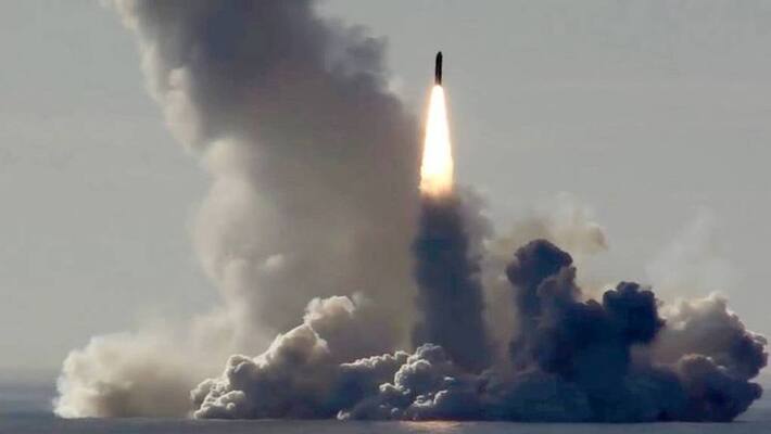 India plans 5000 km range submarine-launched ballistic missile India plans 5000 km range submarine-launched ballistic missile