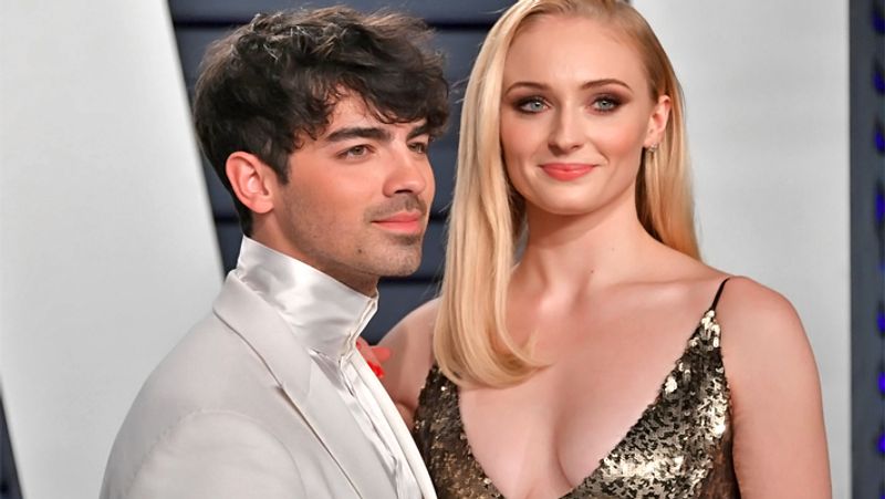 Priyanka Chopra Jethani Sophie Turner in Grammy Awards 2020 KPG