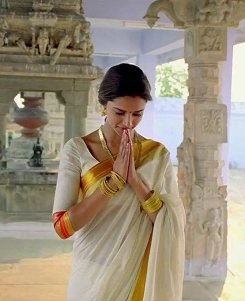 Bollywood Deepika Padukone Nailed it in these 10 looks