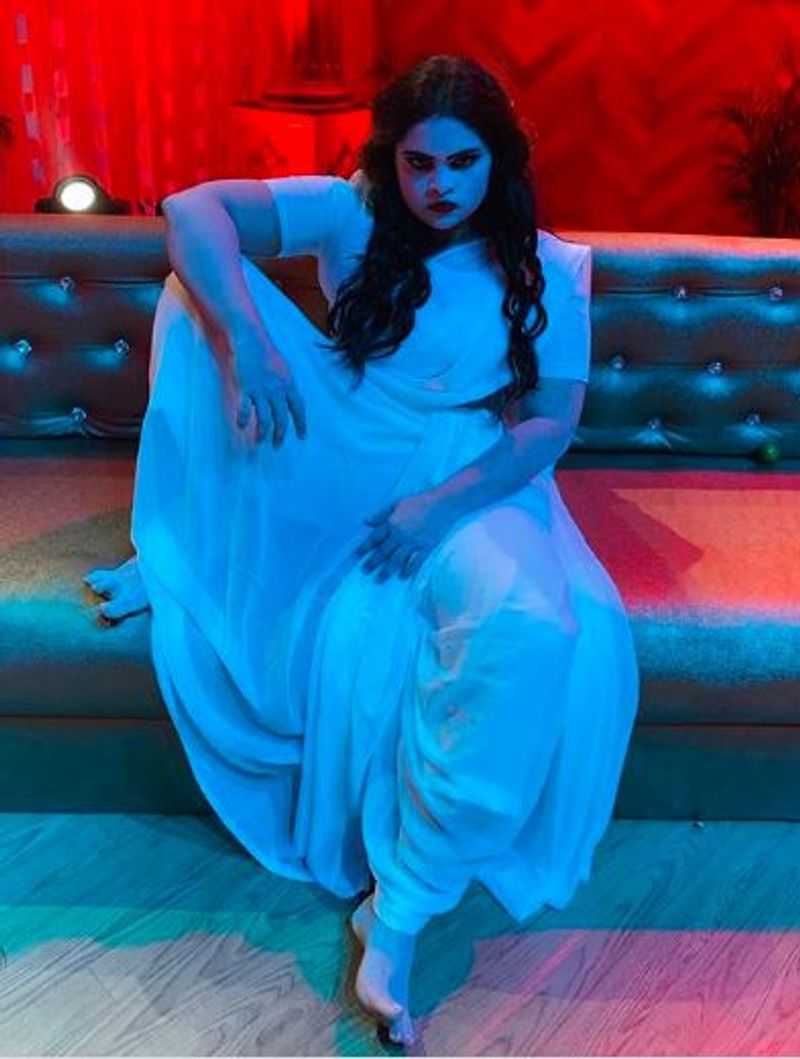 actress vidyuleka raman latest modern dress slim pictures