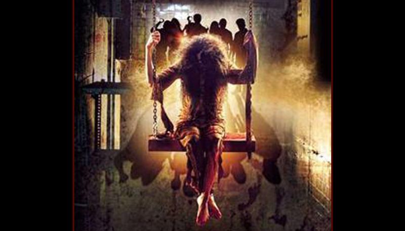 হরর স্টোরিঃ এই ছবিটি মুক্তি পেয়েছিল ২০১৩ সালে। ভূতের সিনেমার মধ্যে এই ছবিটি বেশ সাড়া ফেলেছিল বক্স অফিসে।