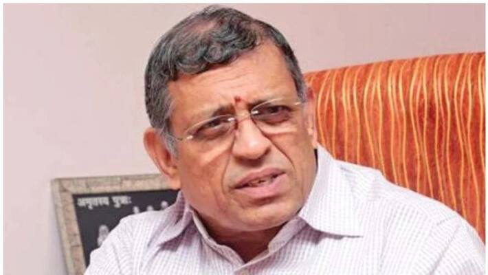 Did you criticize Sasikala as a sewer ..? Tughlaq Kurumurthy Action Description ..! Did you criticize Sasikala as a sewer ..? Tughlaq Kurumurthy Action Description ..!