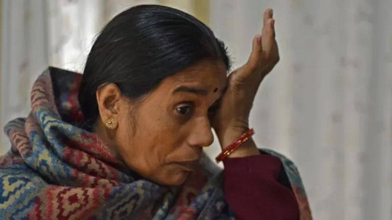 Nirbhayas mother says my daughters soul will rest today justice for nirbhaya