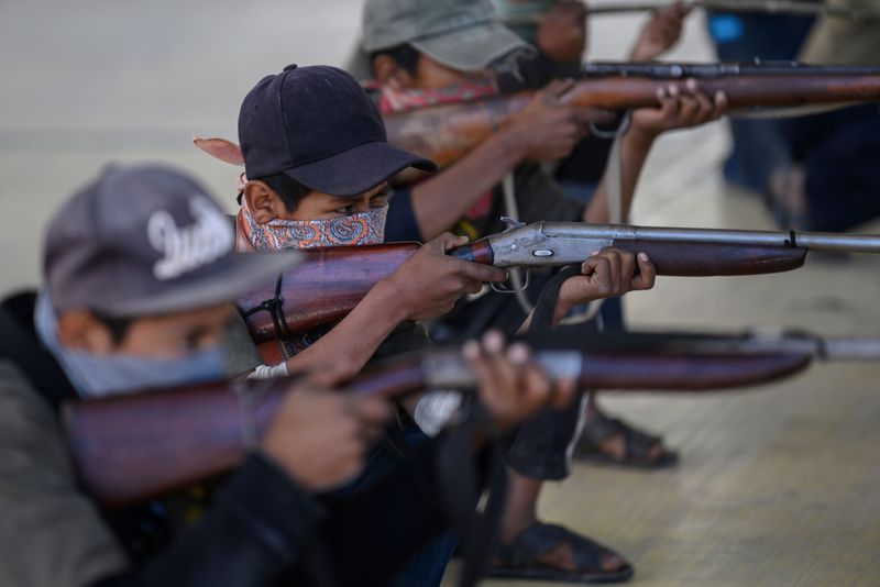 mexican children take guns for fight against drug gangs