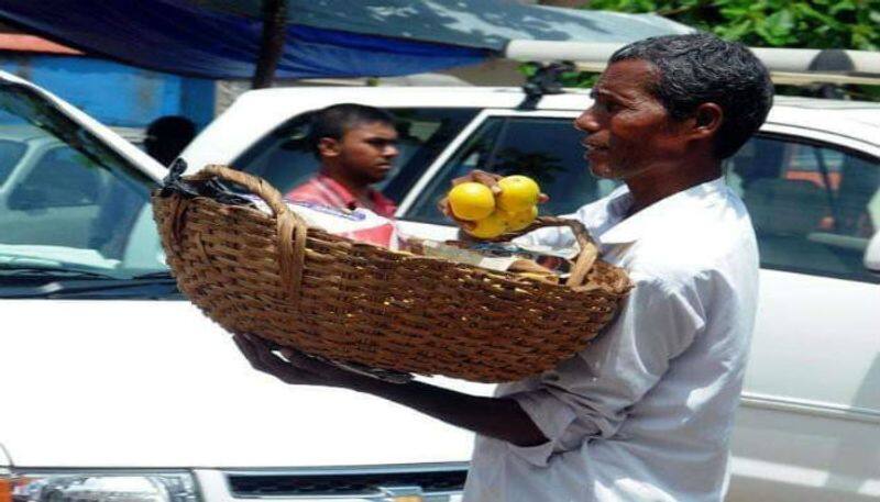 Orange seller Harekala Hajabba wins Padma Shri