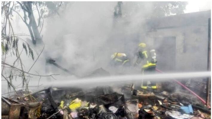 five rescued from a fire erupted at workers housing in Oman five rescued from a fire erupted at workers housing in Oman