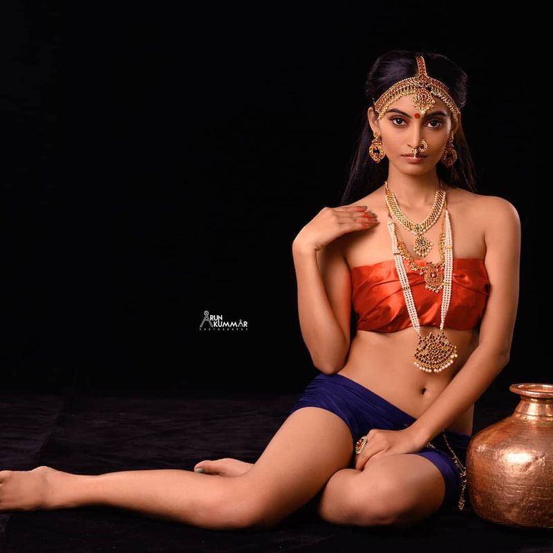 Kannada Actress Shama Taj Hotness Over Loaded Photos