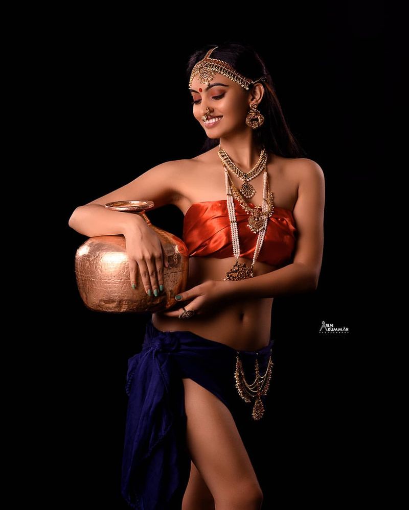 Kannada Actress Shama Taj Hotness Over Loaded Photos