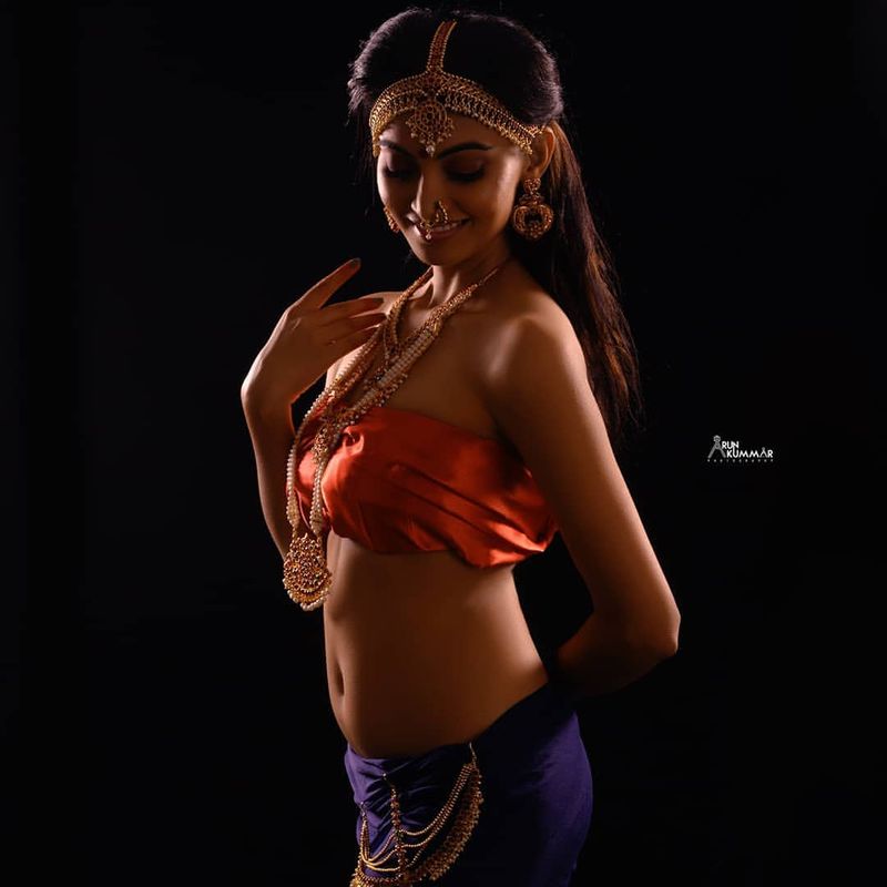 Kannada Actress Shama Taj Hotness Over Loaded Photos