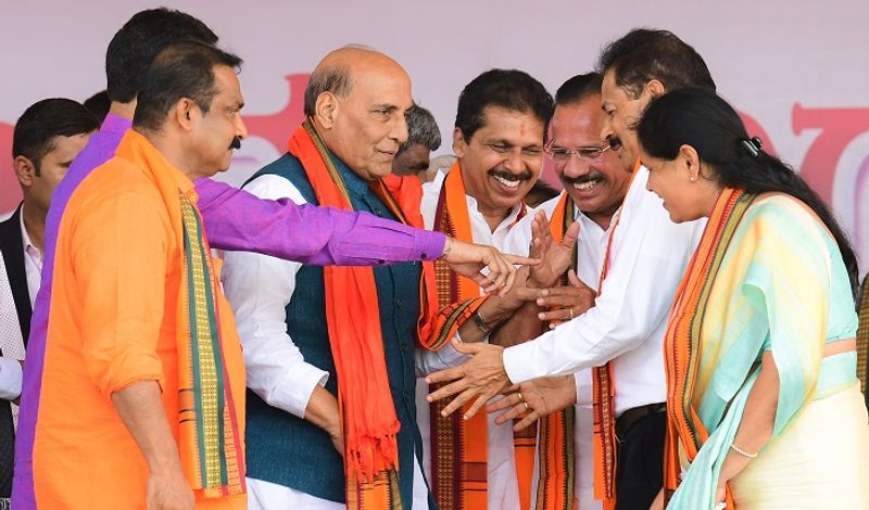 photo gallery of mangalore bjp rally
