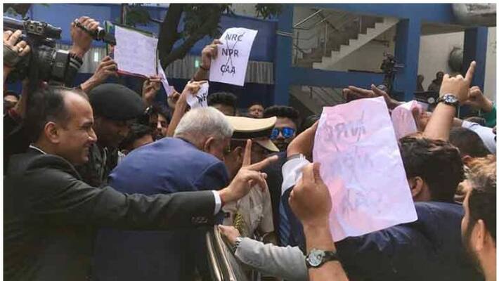 student Protest: West Bengal Governor Dhankar to leave CU convocation venue student Protest: West Bengal Governor Dhankar to leave CU convocation venue