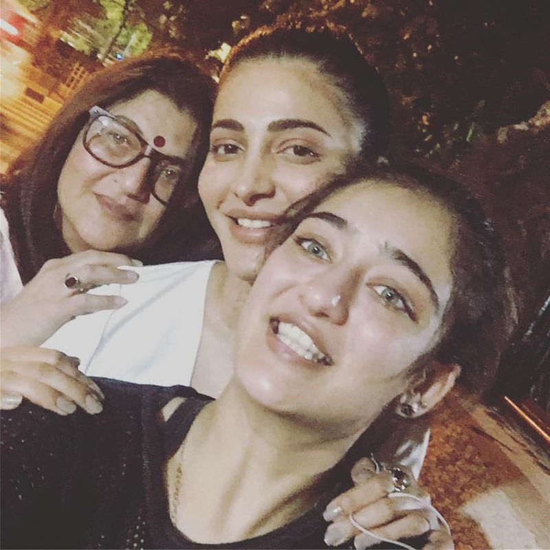 Shruti Haasan Birthday Special Photo Gallery