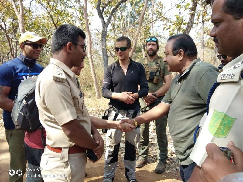 ಅರಣ್ಯ ಅಧಿಕಾರಿಗಳೊಂದಿಗೆ ಬಿಯರ್ ಗ್ರಿಲ್ಸ್ ಸಂವಾದ
