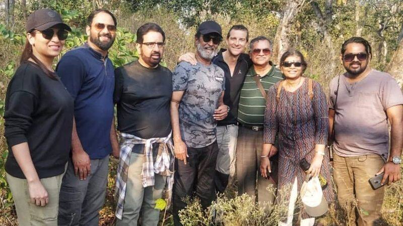 Bollywood Actor Akshay Kumar Participate in Man Vs Wild Shooting
