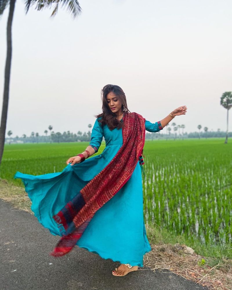 (Courtesy: Instagram) బిగ్ బాస్ హౌస్ లో, వితిక, వరుణ్ మధ్య అన్యోన్యతని ఆడియన్స్ బాగా ఎంజాయ్ చేశారు.