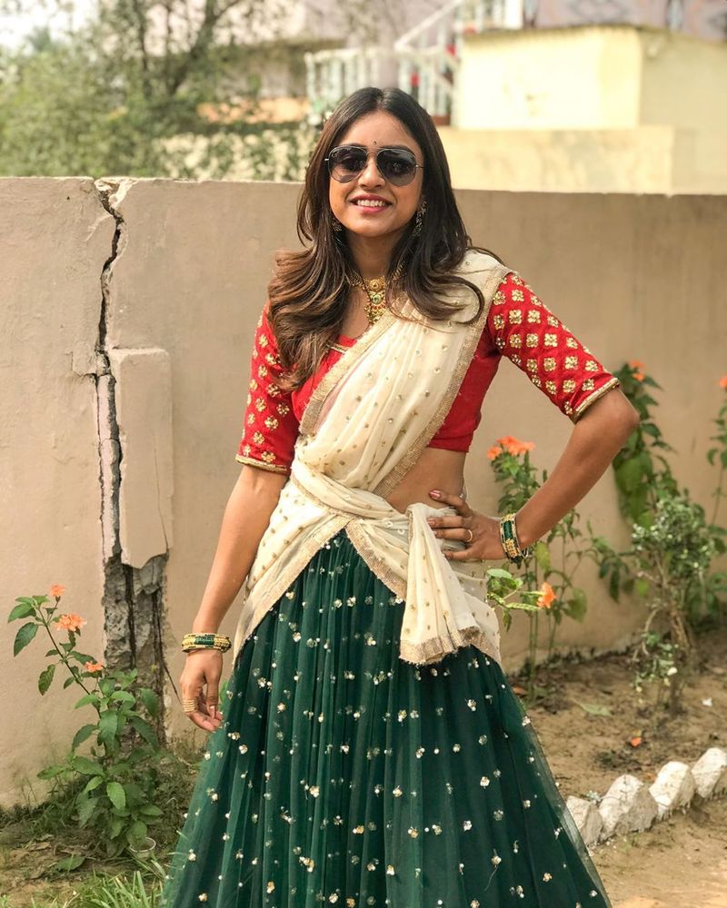 (Courtesy: Instagram) భీమిలి కబడ్డీ జట్టు, ప్రేమ ఇష్క్ కాదల్ లాంటి చిత్రాల్లో వితిక నటించింది.
