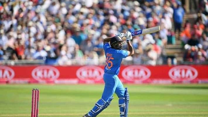 New Zealand is fightinh in T-20 cricket match against India in Hamilton New Zealand is fightinh in T-20 cricket match against India in Hamilton