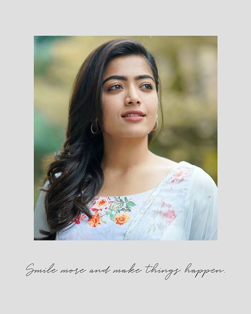 Heroine Rashmika Latest Saree Photos
