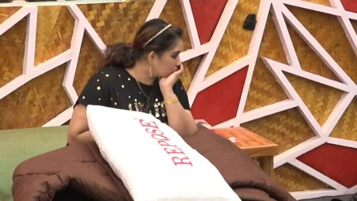 theft in bigg boss house daya lost her money theft in bigg boss house daya lost her money