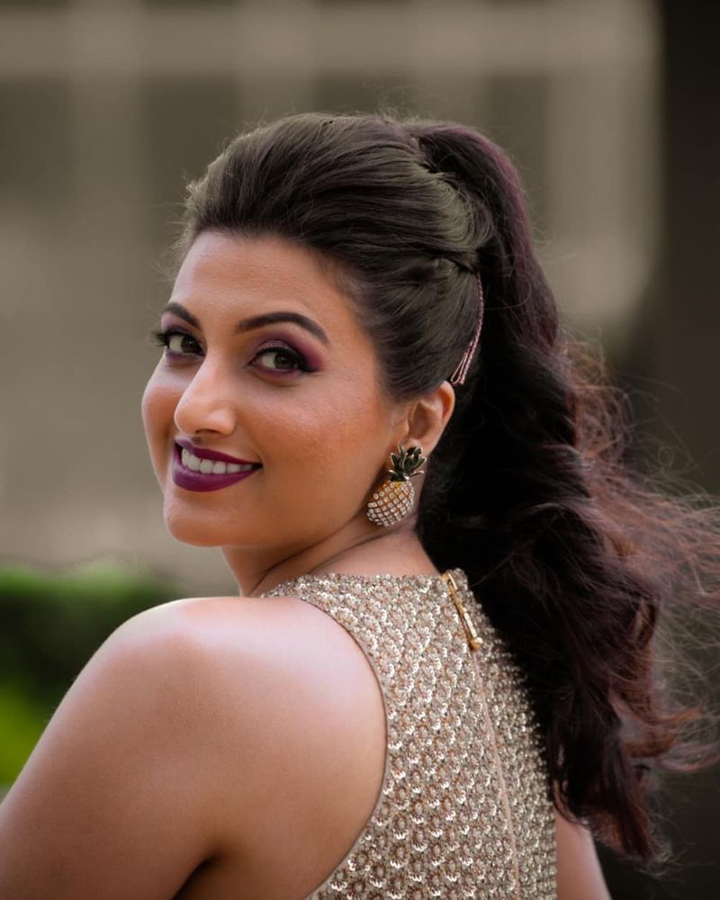 Tollywood Item beauty Hamsa Nandini instagram photos