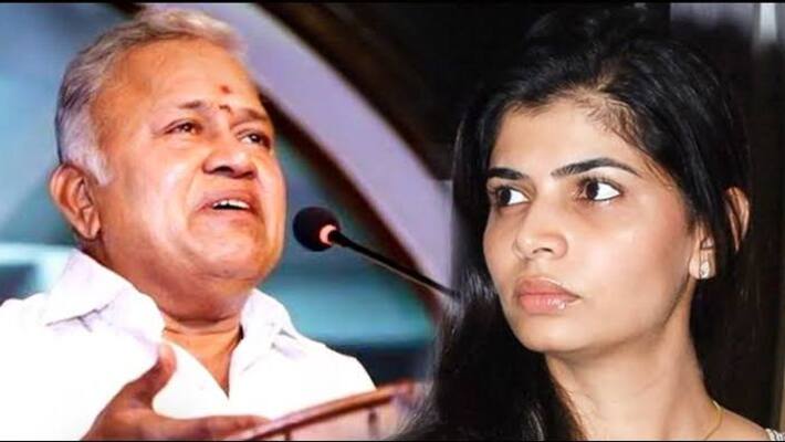 Singer Chinmayi Stopped For Dubbing Artists Association Election Nomination Singer Chinmayi Stopped For Dubbing Artists Association Election Nomination