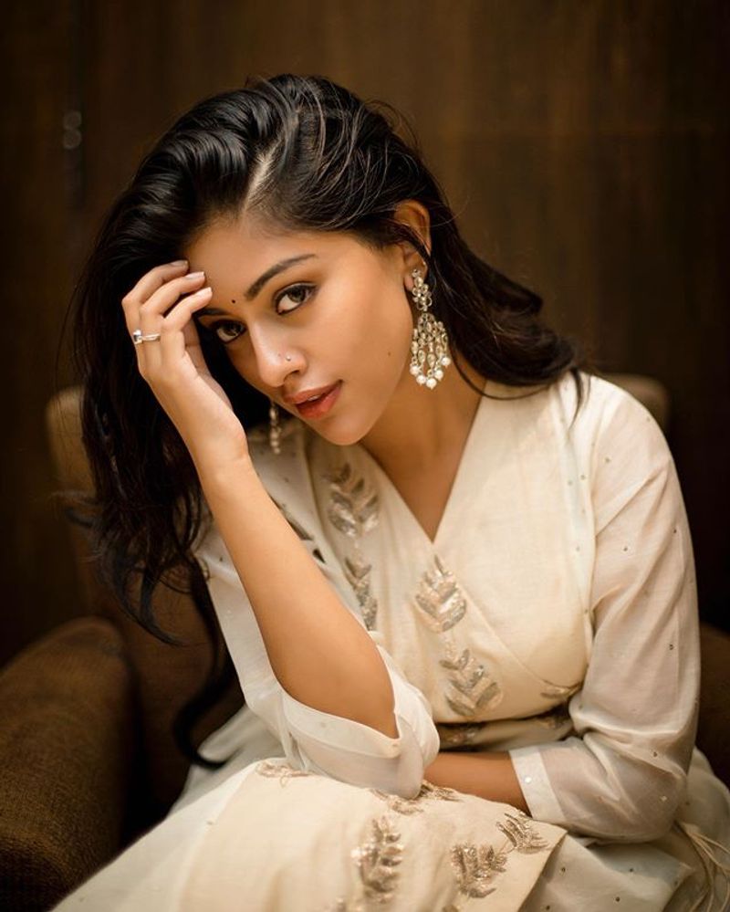 Heroine Anu Emmanuel latest hot photos