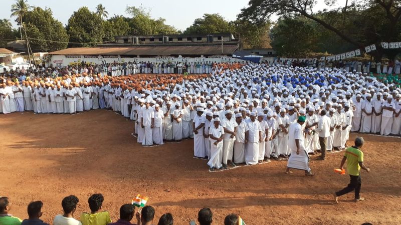 congress lead udf human map protest against caa in kerala photo gallery