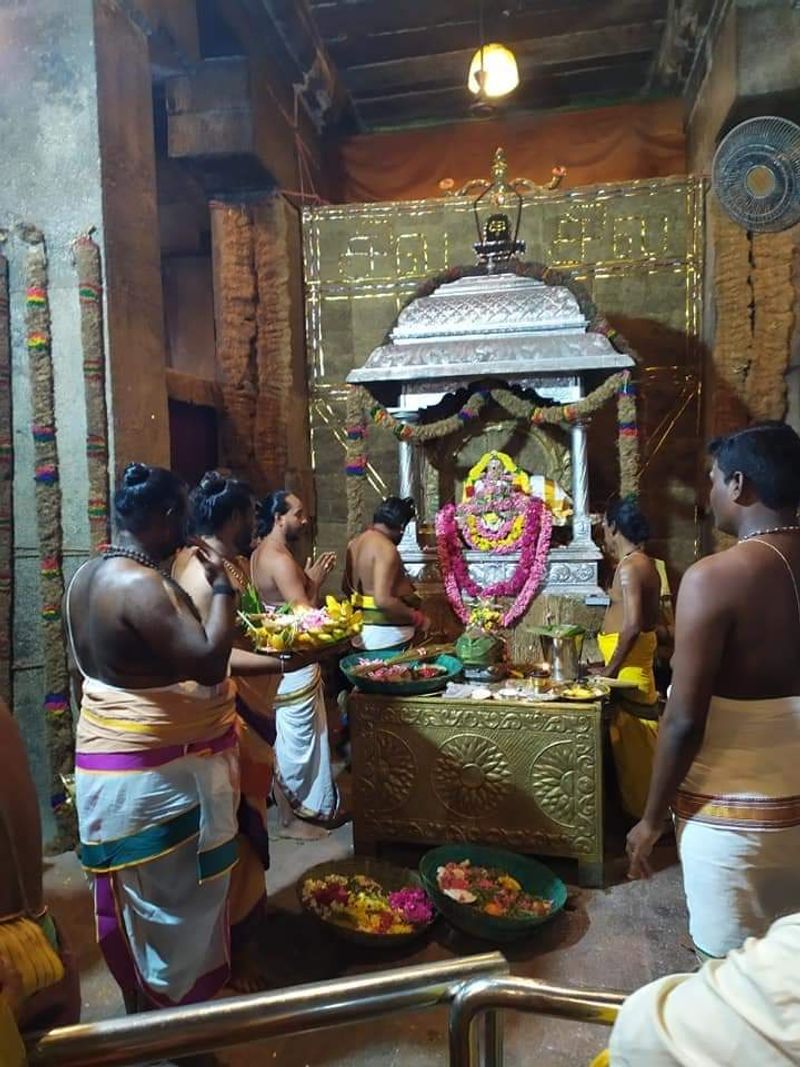 tanjore temple kumbabishekam photos goes viral