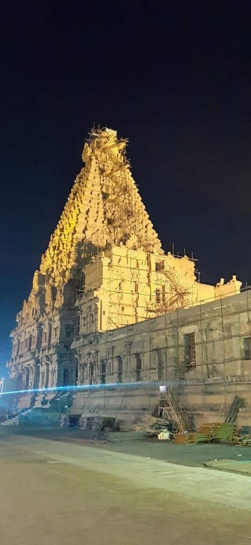 tanjore temple kumbabishekam photos goes viral