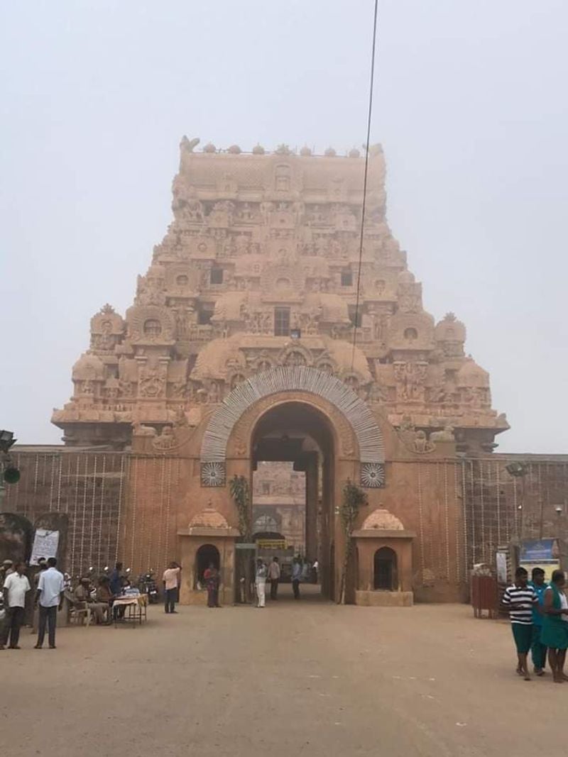 tanjore temple kumbabishekam photos goes viral