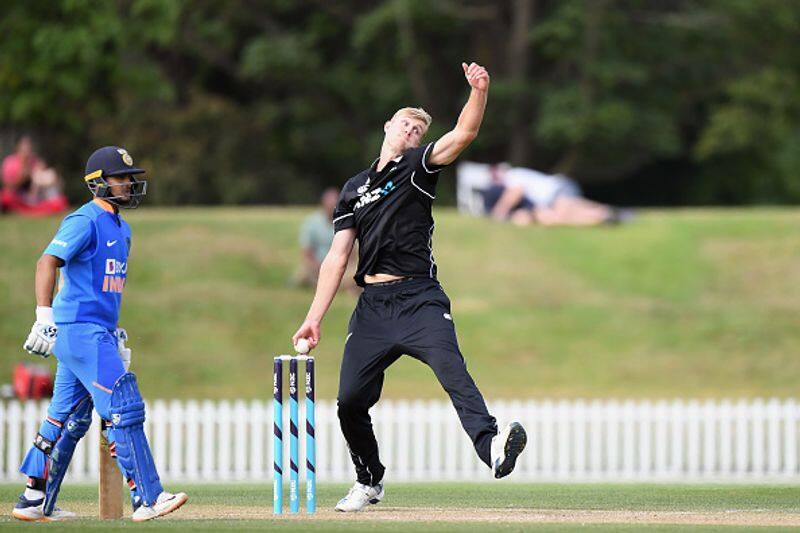 new zealand calls tallest cricketer in the country to face india in odi