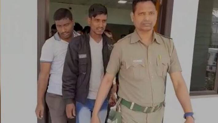 4 arrested for robbery at Salt lake in Kolkata 4 arrested for robbery at Salt lake in Kolkata