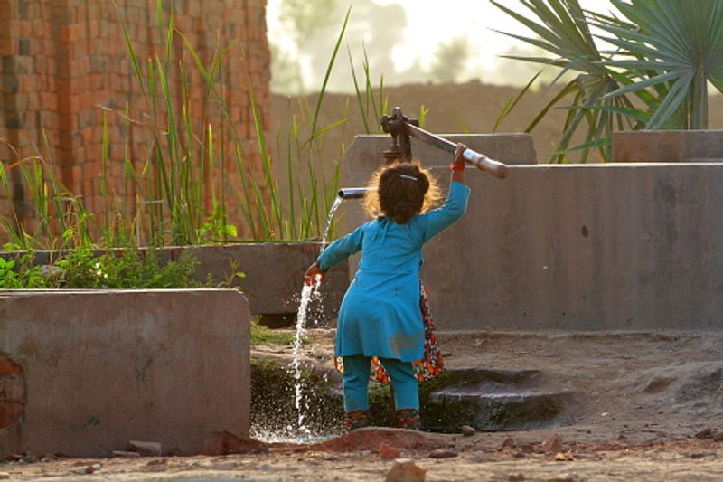 Clean drinking water to Delhi residents: The senior leader stated that clean drinking water is one of the major issues in Delhi. He said that the BJP is working towards providing drinking water facilities to the residents.