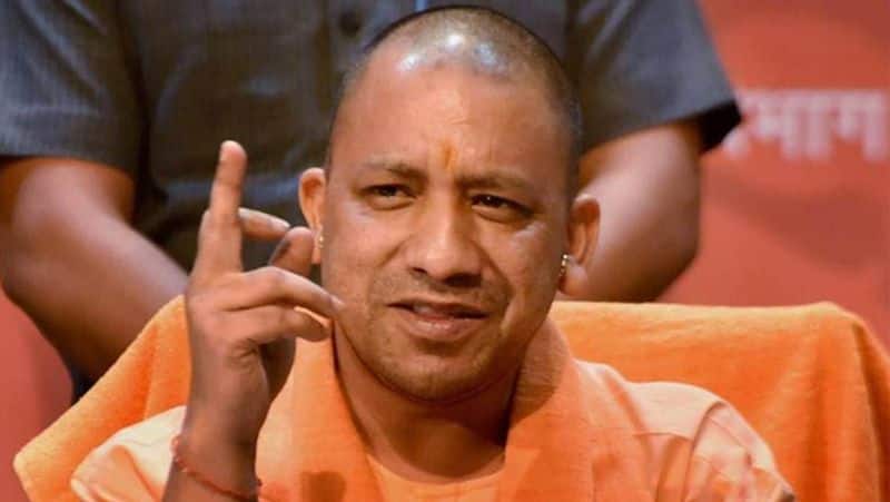Yogi thundered in Delhi, said, whose ancestors had done the land pieces, they are giving opposing caa