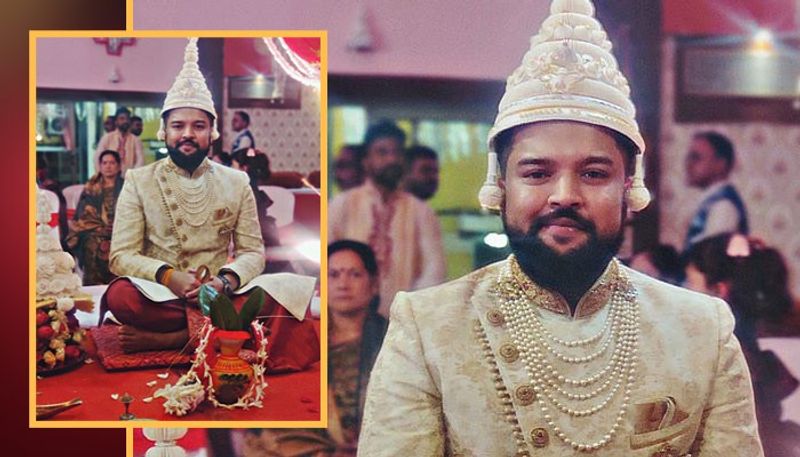 বরের সাজে বেশ মানিয়েছে শুভ্রজ্যোতিকে।