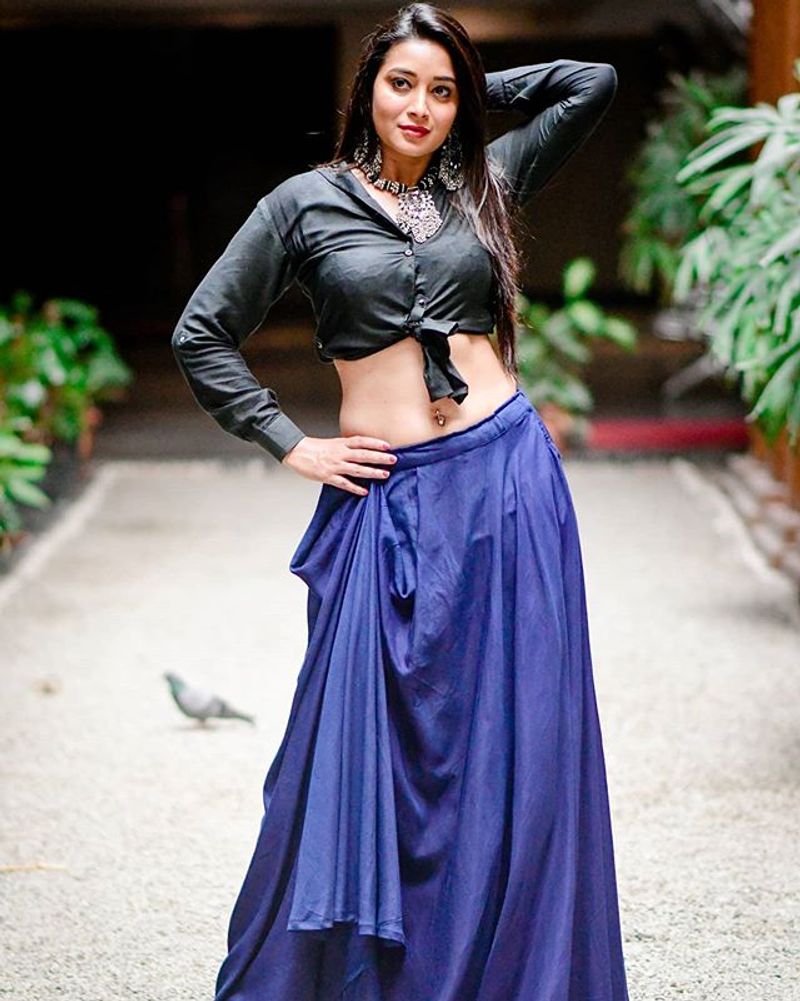 Bigg Boss Fame Bhanu sree Latest Hot Photos