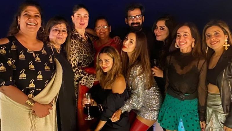 करीना कपूर, मलाइका अरोड़ा और अमृता अरोड़ा की फैमिली के साथ।