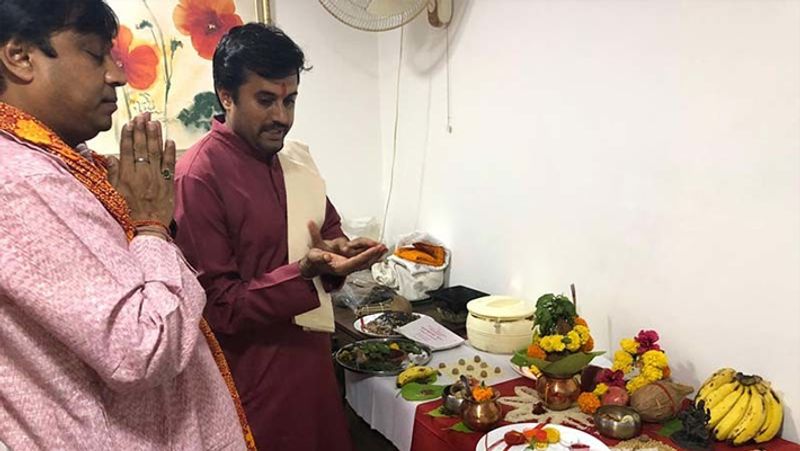 शो अपने अंतिम चरण की ओर बढ़ रहा है। कंटेस्टेंट अपनी ओर से पूरी कोशिश कर रहे हैं कि वे ज्यादा से ज्यादा वोट अपने नाम कर सकें।