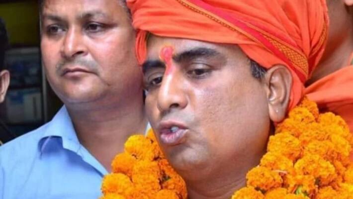 Vishwa Hindu Mahasabha leader shot down by assassins in Lucknow Vishwa Hindu Mahasabha leader shot down by assassins in Lucknow