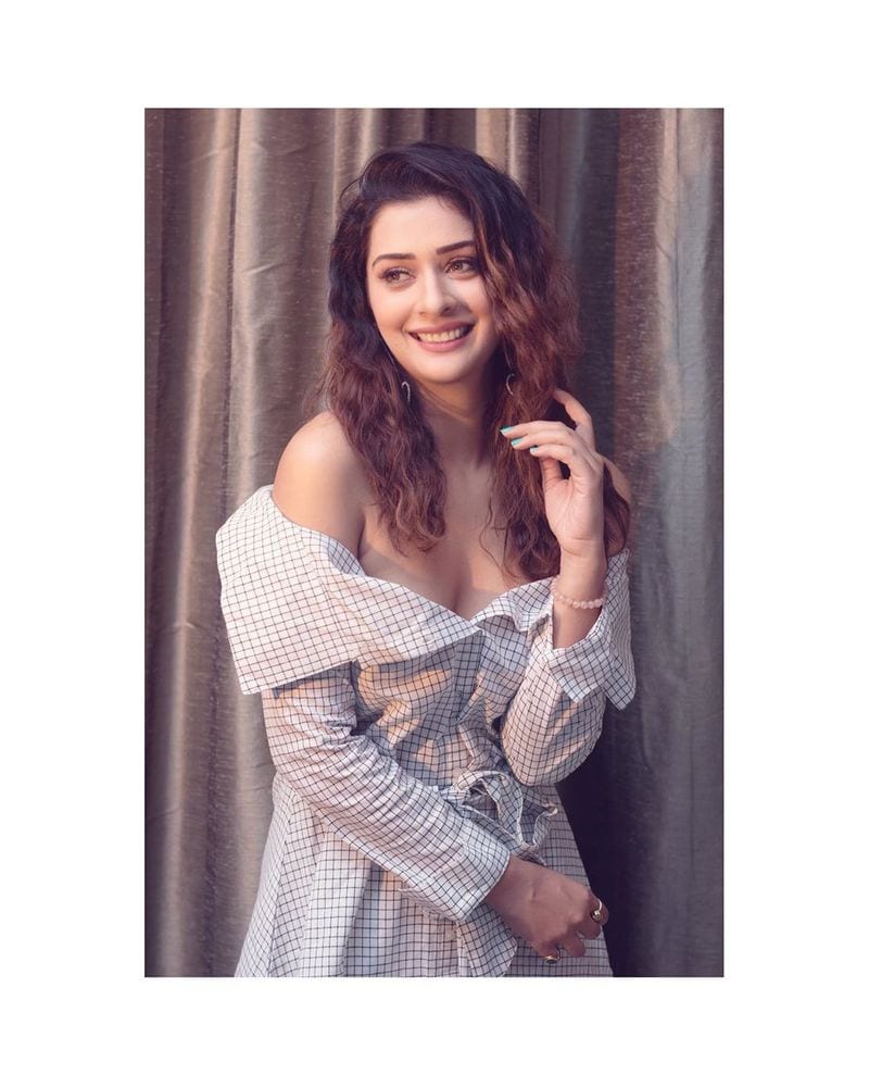 actress payal rajput photo gallery
