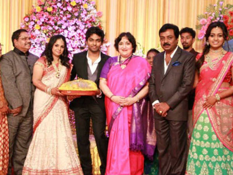 gv prakash and sainthavi marri