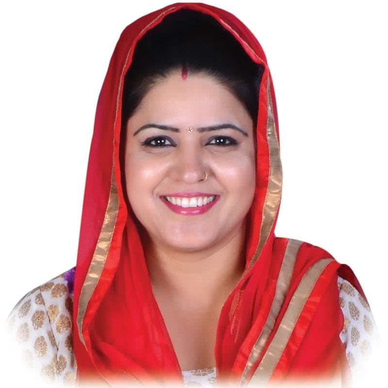 मुंडका से आप के प्रत्याशी धर्मपाल लाकड़ा के बाद मौजूदा विधायक टोकस का ही नाम शामिल हैं। लाकड़ा ने 292 मुंडका से आप के प्रत्याशी धर्मपाल लाकड़ा के बाद मौजूदा विधायक टोकस का ही नाम शामिल हैं। लाकड़ा ने 292 करोड़ व प्रमिला टोकस ने 80 करोड़ रुपये की चल व अचल संपत्ति की घोषणा की है। व प्रमिला टोकस ने 80 करोड़ रुपये की चल व अचल संपत्ति की घोषणा की है।