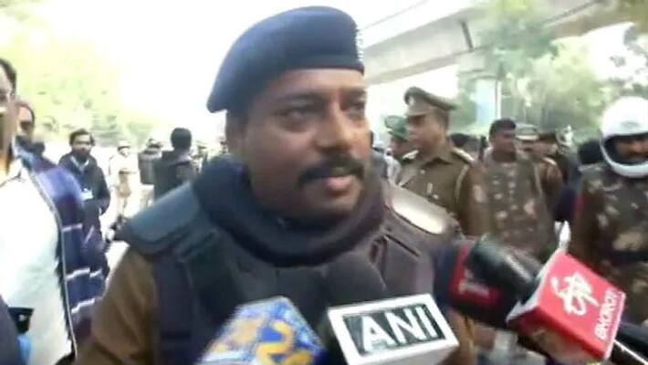 Election commission orders Delhi dsp removed from post Election commission orders Delhi dsp removed from post