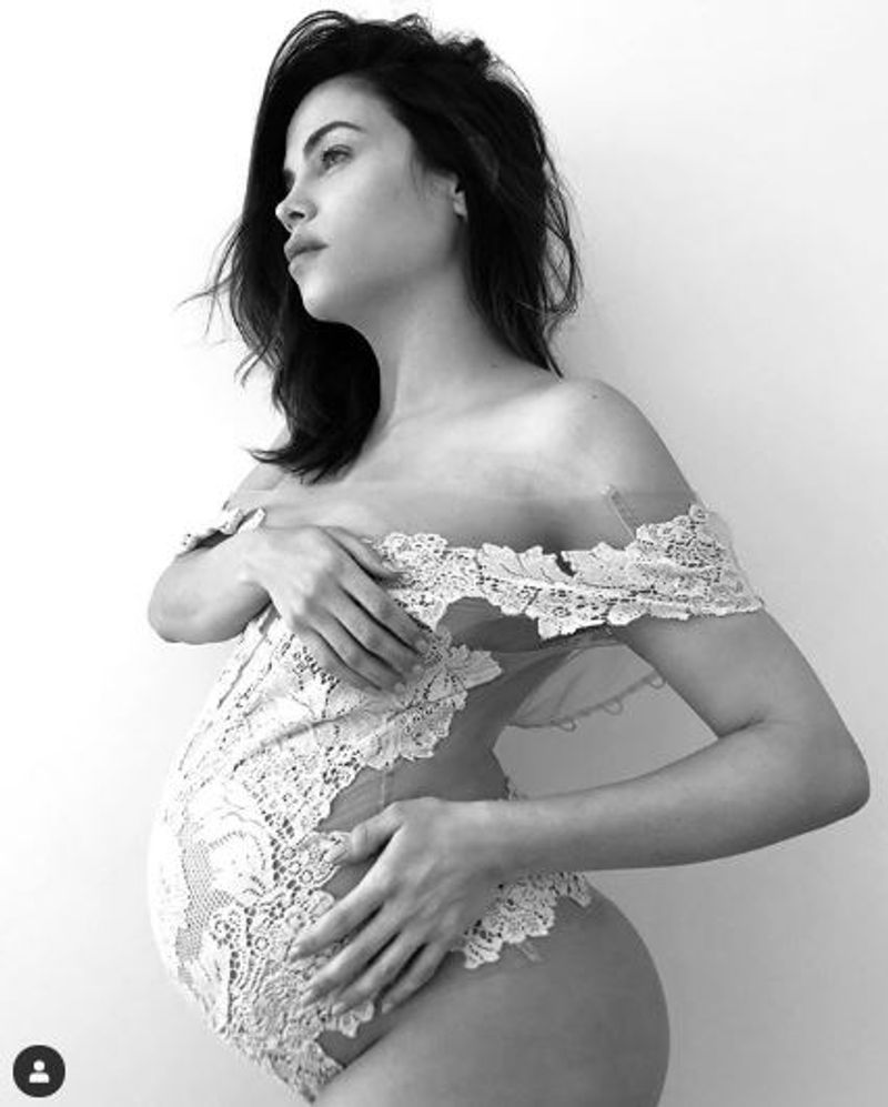 hollywood actress jenna dewan pregnancy photo shoot