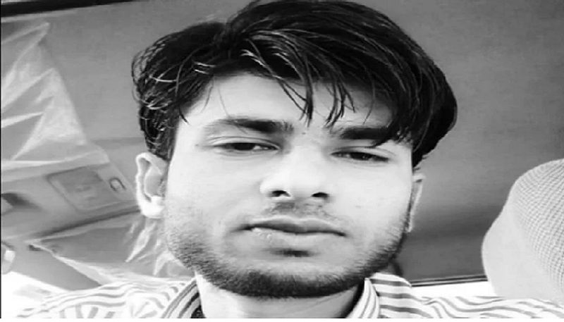 This engineer committed suicide on his birthday in Agra, these things written on Facebook ASA