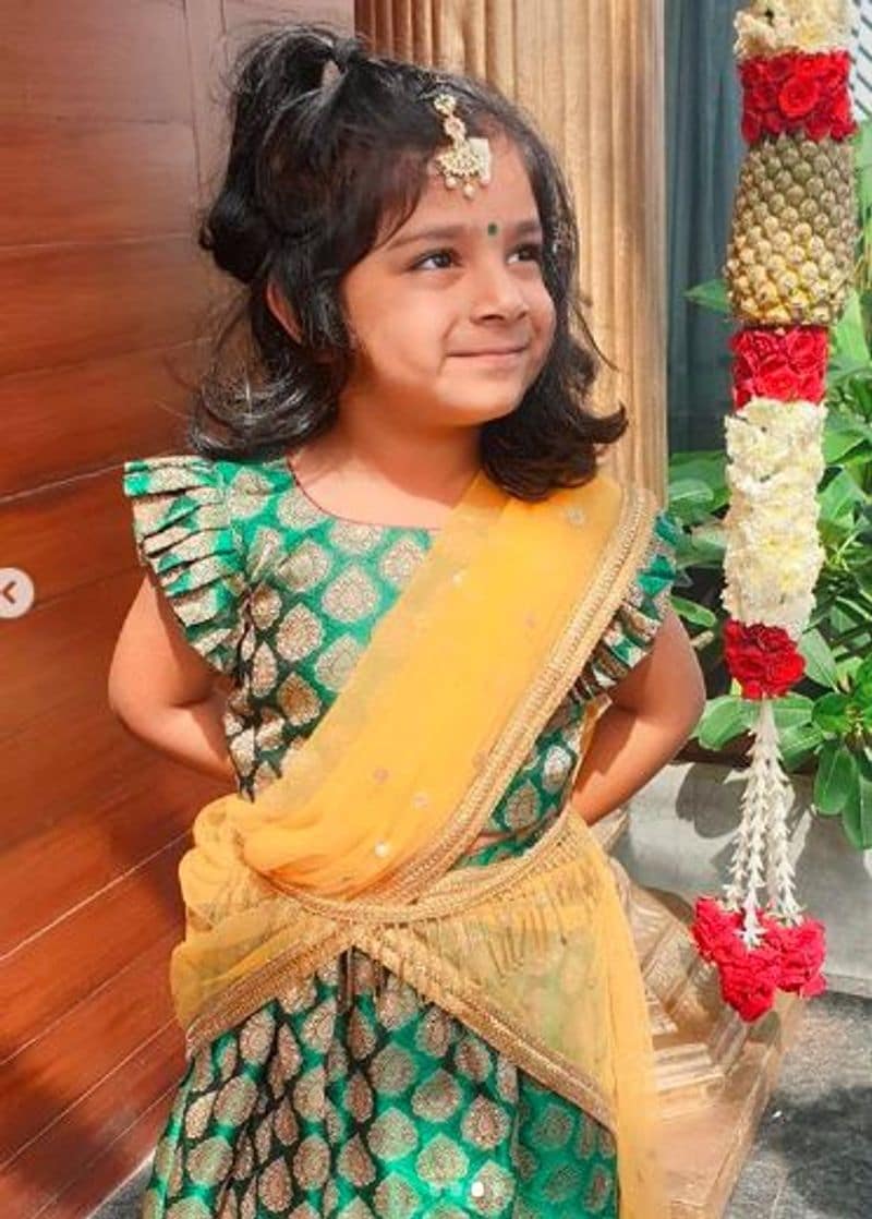 குட்டி தேவதை ஸ்ரீதேவி மகள் ரூபிகா புகைப்படங்கள்:
