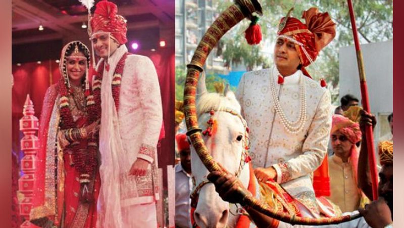 रितेश ने जेनेलिया के साथ भी फिल्मों में काम किया है। दोनों ने साथ 'तुझे मेरी कसम'(2003), 'मस्ती'(2004), 'तेरे नाल लव हो गया'(2012) और 'लय भारी'(2014) जैसी फिल्मों में काम किया है। हालांकि शादी के बाद जेनेलिया ने फिल्मों से दूरी बना ली।