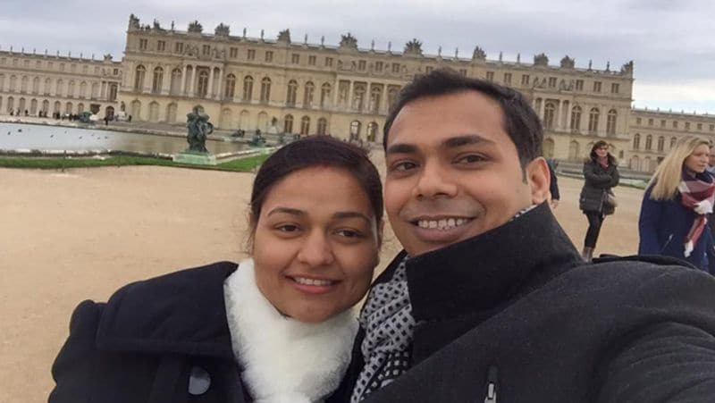 राजकमल बताते हैं "मैंने वेटेरनरी साइंस से ग्रेजुएशन किया है, इसलिए UPSC के इंटरव्यू में मुझसे बीमारियों के बारे में पूछा जा रहा था। सामने बैठे एक सर समोसा खा रहे थे। मुझसे पूछा गया कि पेट संबंधी बीमारियों के कुछ रीजन बताइए। मैंने जवाब दिया कि जो समोसा आप खा रहे हैं, सबसे अधिक पेट की बीमारियां ऐसे ही चीजें खाने से होती हैं। इस पर सभी ठहाका मारकर हंस पड़े। उन्होंने मुझसे कहा कि आप भी खाओ, तो मैंने कहा- मैं बीमारियां नहीं खा सकता।"